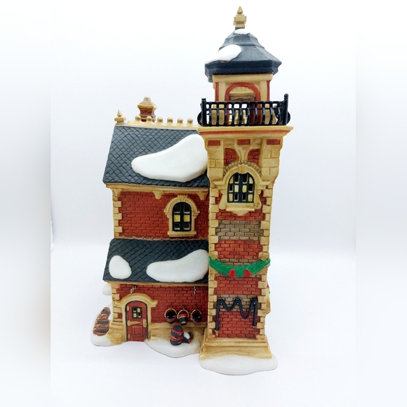 Department 56‎ Dickens Village Series Ashwick Lane Hose & Ladder #58305 - Picture 3 of 8